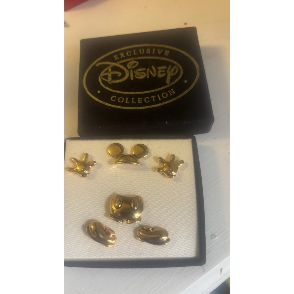 VINTAGE WALT DISNEY Collection 6 Piece Goldtone Mickey Mouse Collectible PIN Set